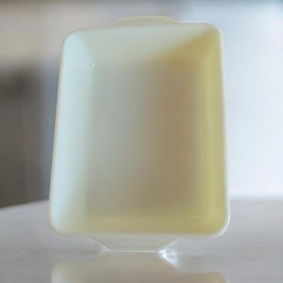 "RARE" Vintage Yellow Rectangular Pyrex 0503 B-4 Ovenware W/O Lid - Picture 4 of 12